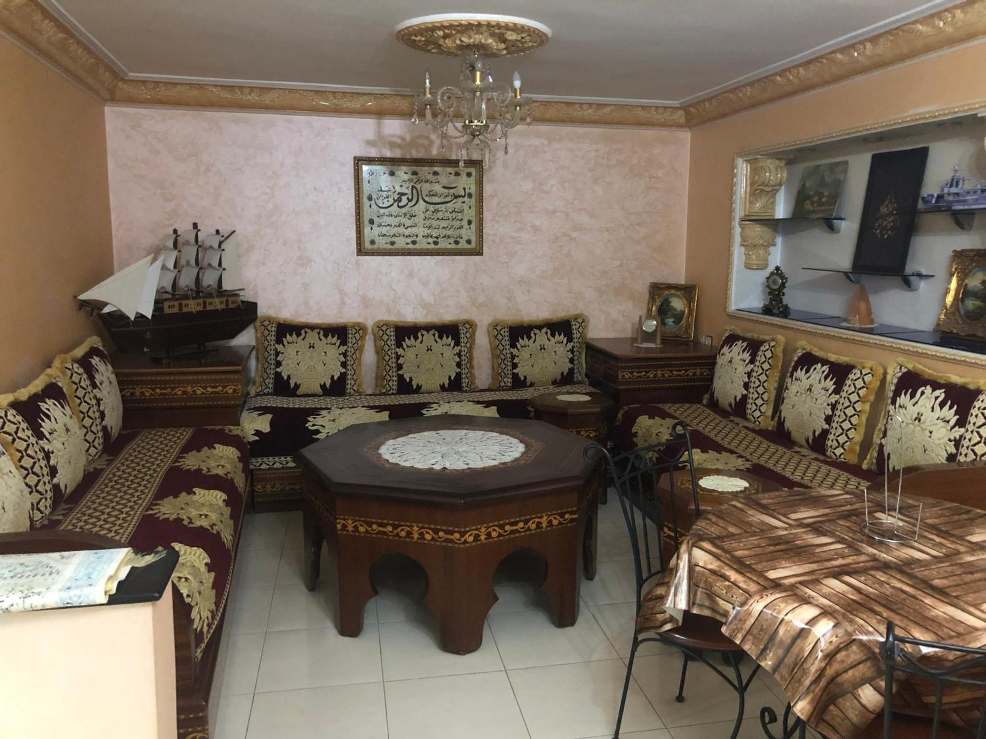شقة توجد وسط مدينة طنجة و تتوفر على كامل التجهيزات الضرورية خاصةبالعائلات المظهر الخارجي الصورة